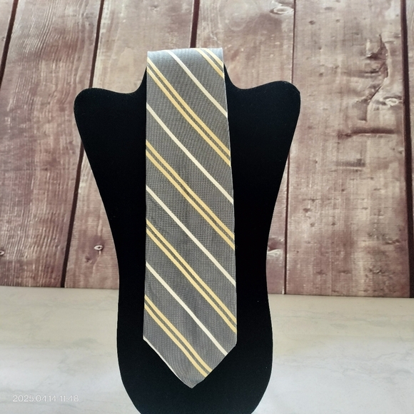 Brooks Basics Silk Necktie Gray and Yellow Striped Men's Tie Made In USA Formal - Picture 1 of 7